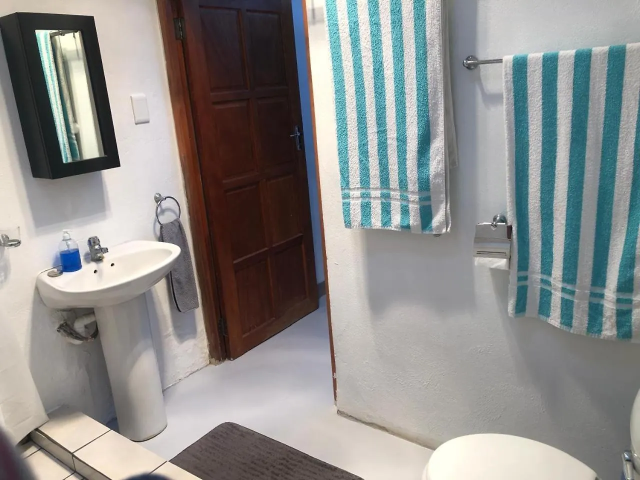 ベッド・アンド・ブレックファスト The Farmhouse B&B ステレンボッシュ 南アフリカ